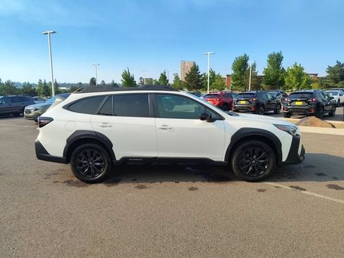 Used 2023 Subaru Outback Onyx Edition AWD/4WD image 2