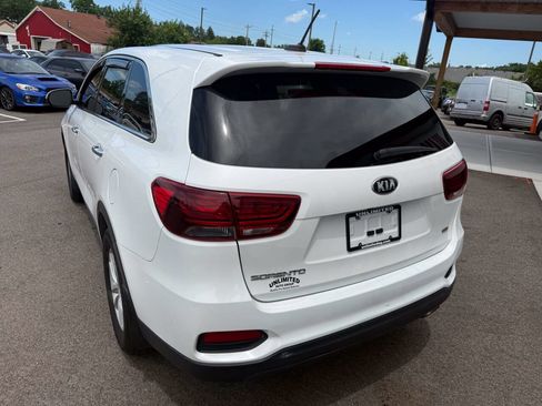 Used 2019 Kia Sorento FWD image 10
