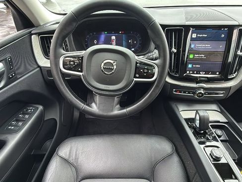 Certified 2025 Volvo XC60 B5 Plus image 8