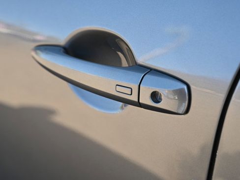 Used 2023 Nissan Rogue Platinum w/ Platinum Premium Package AWD/4WD image 12