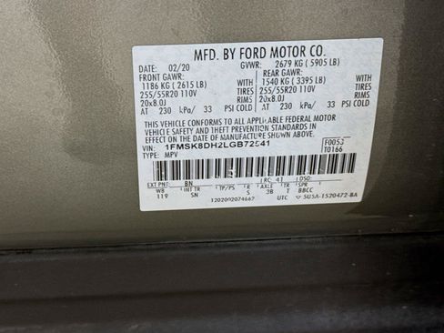 Used 2020 Ford Explorer XLT w/ Equipment Group 202A AWD/4WD image 23