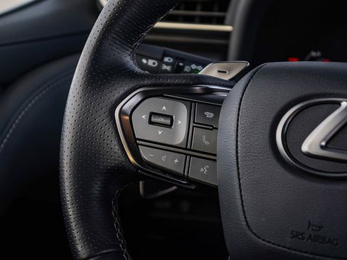 Used 2024 Lexus LX 600 F Sport image 17