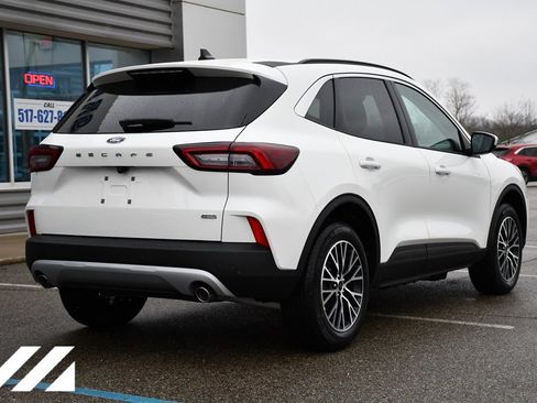 New 2024 Ford Escape Base image 8