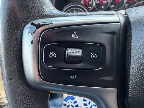 Used 2020 Chevrolet Silverado 3500 LT AWD/4WD image 19