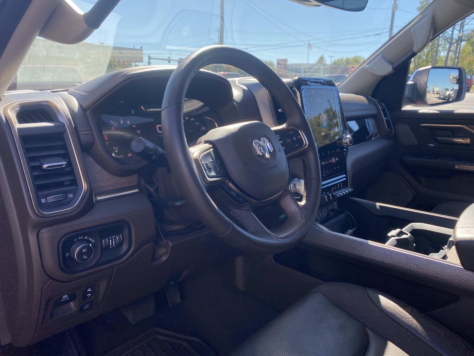 Used 2026 RAM 1500 Limited w/ Bed Utility Group AWD/4WD image 27