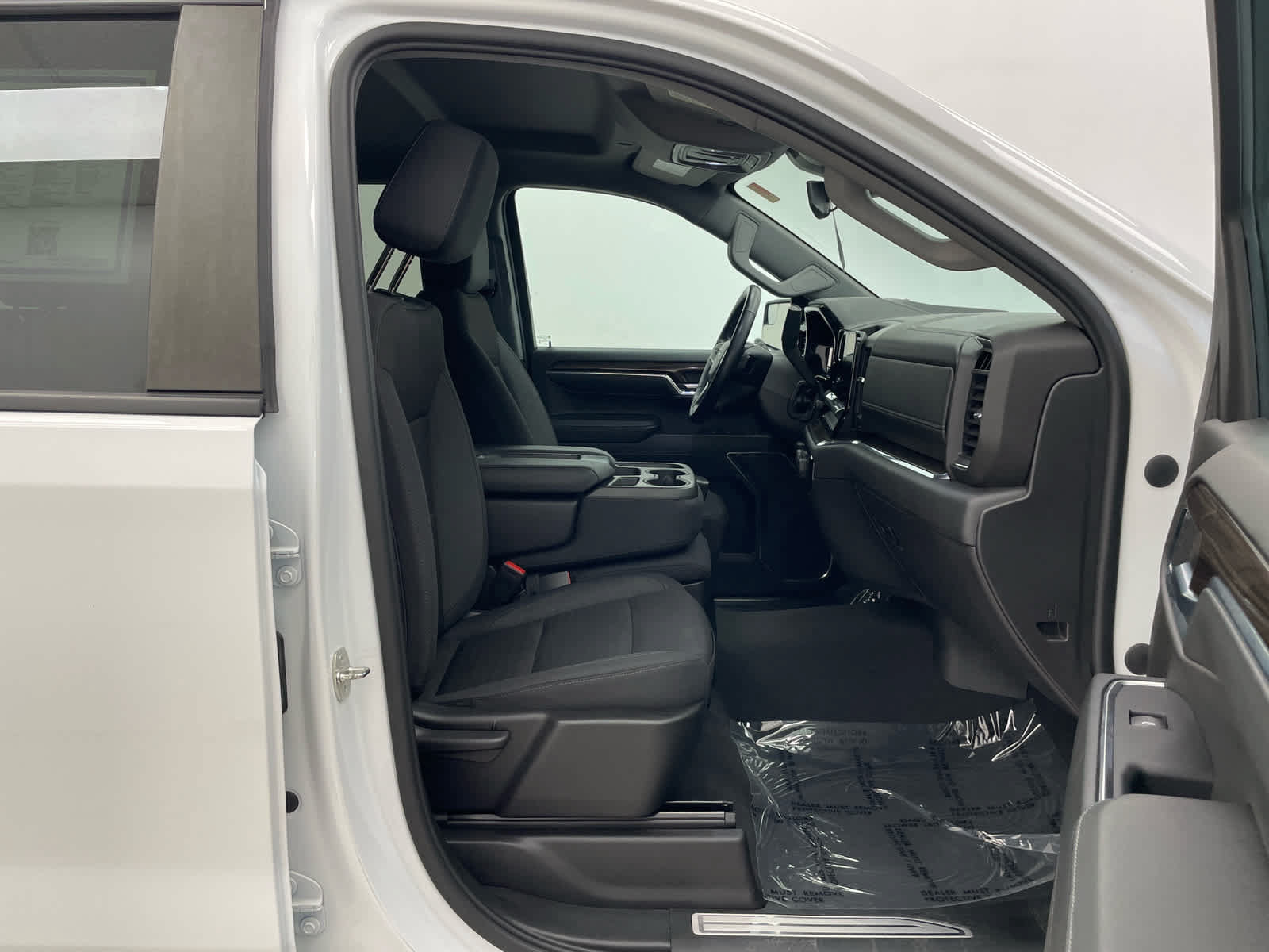 Certified 2023 Chevrolet Silverado 1500 RST w/ Z71 Off-Road Package AWD/4WD image 16
