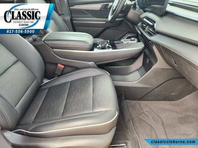 Used 2026 Buick Enclave Sport Touring FWD image 15