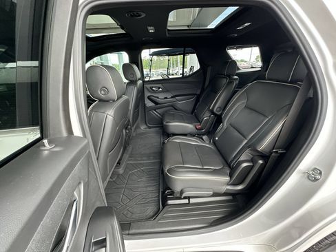 Certified 2023 Chevrolet Traverse Premier FWD image 26
