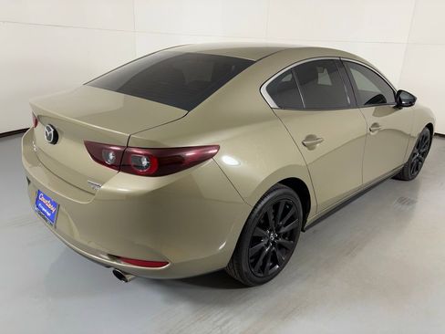 Used 2024 MAZDA MAZDA3 s image 8