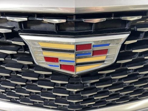 Used 2021 Cadillac XT6 Premium Luxury AWD/4WD image 9