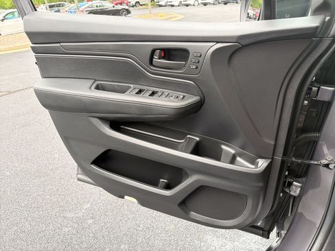 Used 2026 Honda Odyssey EX-L image 14