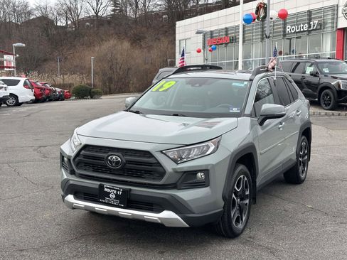 Used 2019 Toyota RAV4 Adventure image 2