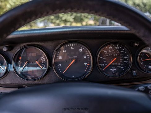 Used 1997 Porsche 911 Carrera 4 AWD/4WD image 17