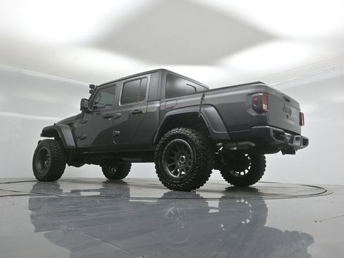 Used 2023 Jeep Gladiator Sport AWD/4WD image 43