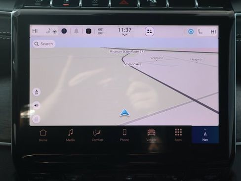 New 2025 Jeep Grand Cherokee Limited w/ Black Appearance Package image 12