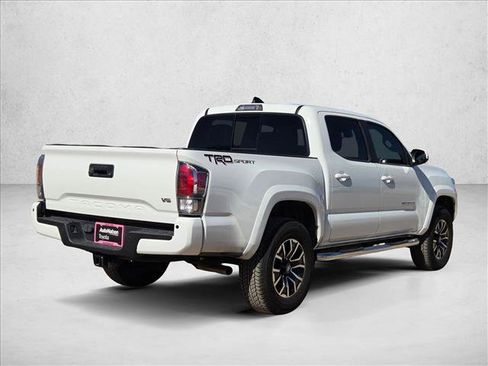 Used 2022 Toyota Tacoma TRD Sport w/ TRD Premium Sport Package image 5