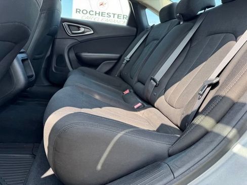 Used 2017 Chrysler 200 LX FWD image 7