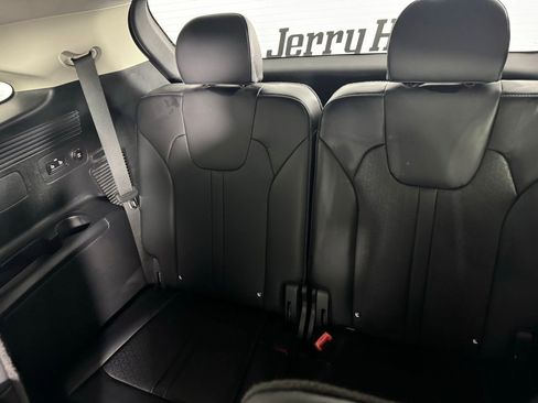 Used 2023 Kia Sorento EX w/ Panoramic Sunroof Package image 22