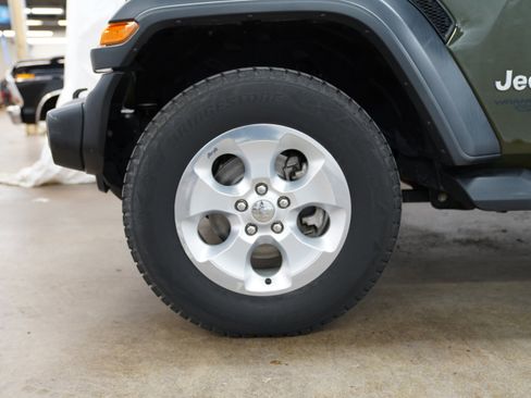 Used 2021 Jeep Wrangler Unlimited Sport AWD/4WD image 15