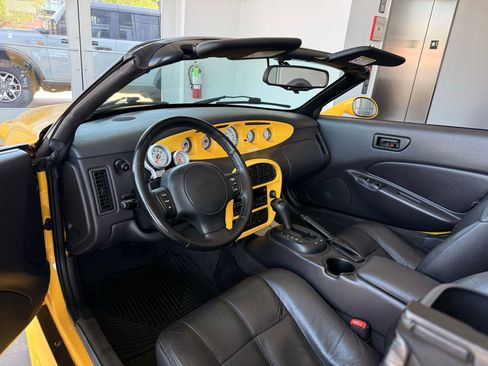 Used 1999 Plymouth Prowler RWD image 17