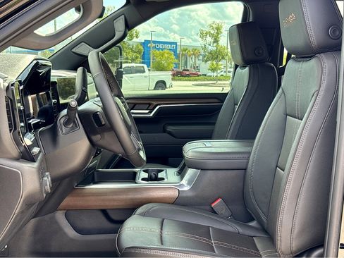 New 2024 Chevrolet Silverado 3500 High Country w/ Technology Package image 17