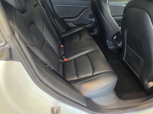 Used 2023 Tesla Model 3 Standard Range RWD image 19