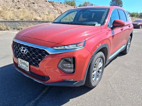 Used 2020 Hyundai Santa Fe SEL FWD image 2