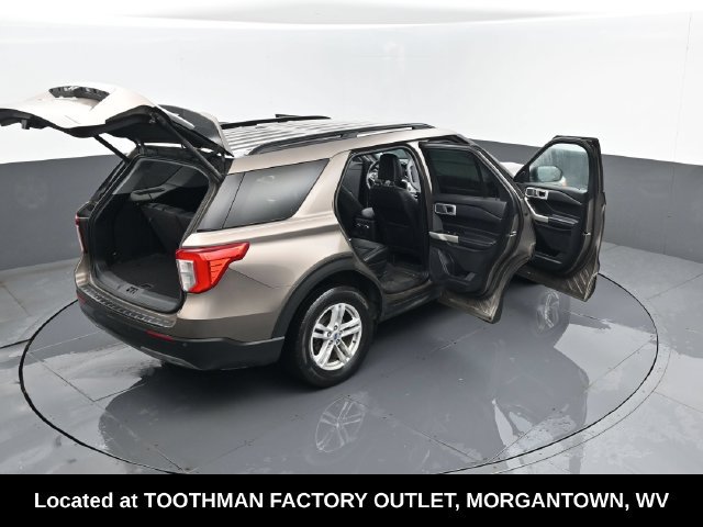 Used 2021 Ford Explorer XLT w/ Equipment Group 202A AWD/4WD image 27