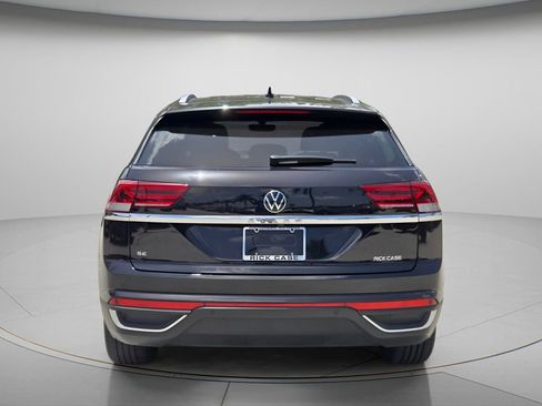 Certified 2022 Volkswagen Atlas Cross Sport SE w/ Black Wheel Package FWD image 6