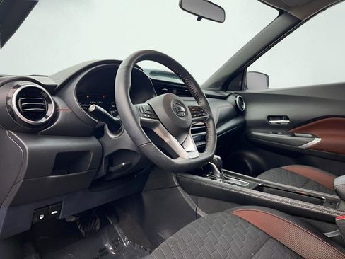Used 2021 Nissan Kicks SR image 47