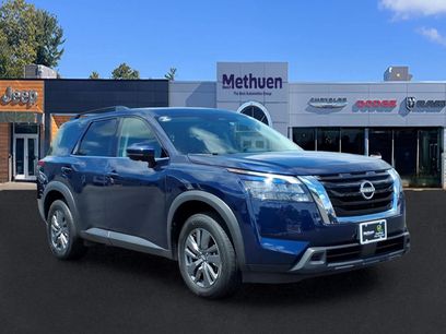 Used 2024 Nissan Pathfinder SV