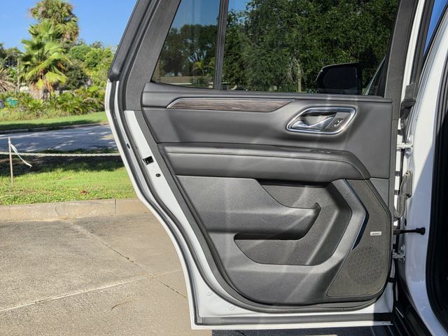 Used 2024 Chevrolet Tahoe LT RWD image 15
