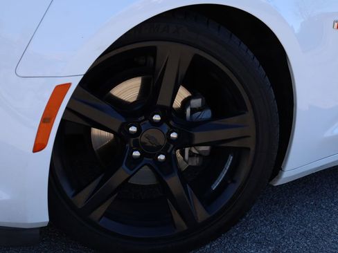 Used 2018 Chevrolet Camaro LS image 2