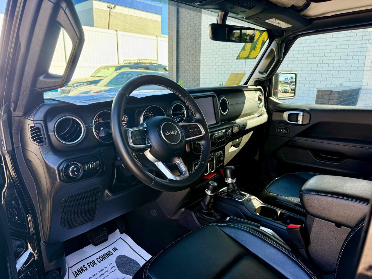 Used 2022 Jeep Gladiator Overland w/ Popular Equipment Package AWD/4WD image 16
