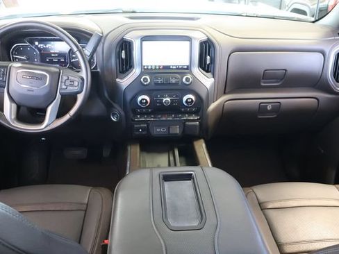 Used 2022 GMC Sierra 3500 Denali AWD/4WD image 18