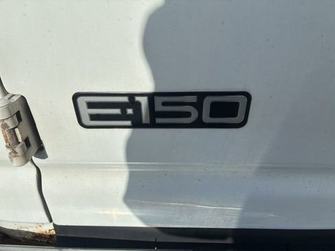 Used 1999 Ford E-150 and Econoline 150 image 12