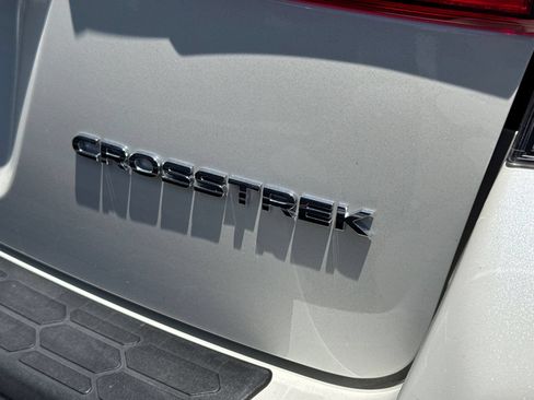 Used 2022 Subaru Crosstrek 2.5i Limited w/ Popular Package #4A AWD/4WD image 2