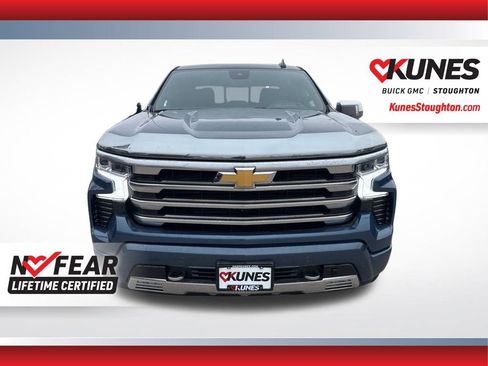 Used 2024 Chevrolet Silverado 1500 High Country AWD/4WD image 5
