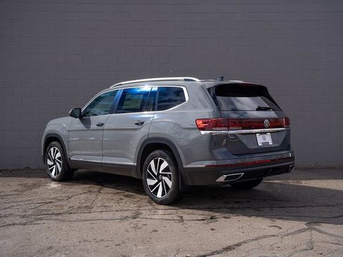 New 2026 Volkswagen Atlas SEL image 4