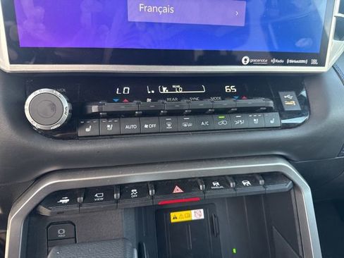 Used 2023 Toyota Sequoia Platinum image 14