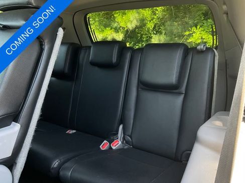 Used 2017 Toyota Highlander LE FWD image 5