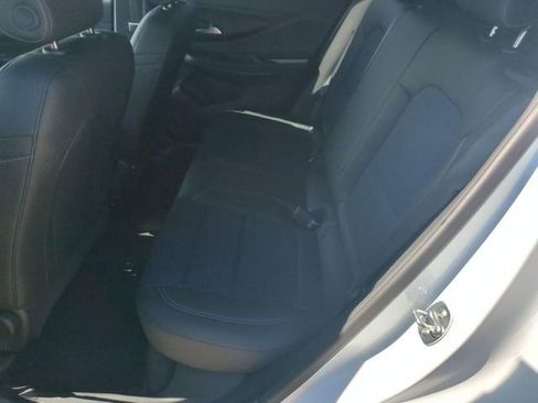 Used 2025 Buick Envista Preferred image 22