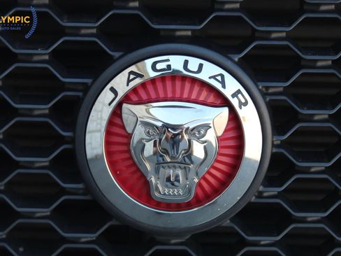 Used 2017 Jaguar F-PACE Prestige image 46