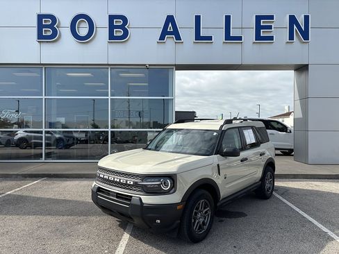 Used 2025 Ford Bronco Sport Big Bend w/ Convenience Package AWD/4WD image 1