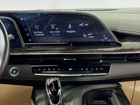 Used 2023 Cadillac Escalade ESV Premium Luxury image 16