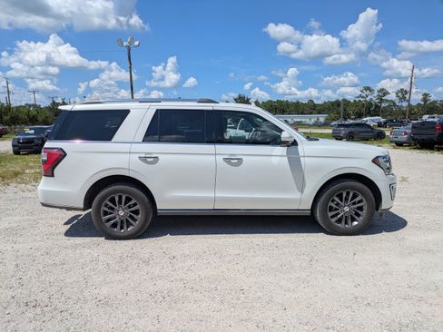 Used 2021 Ford Expedition Limited RWD image 3