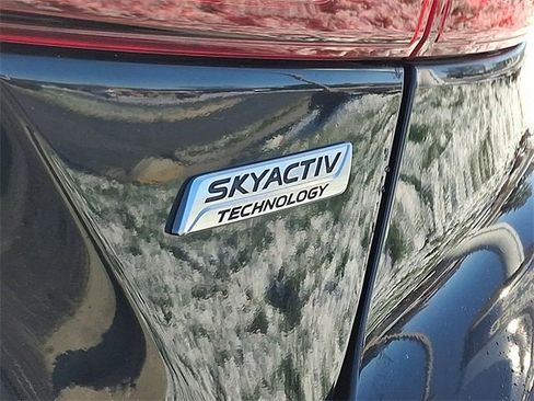 Used 2017 MAZDA MAZDA3 Sport image 30