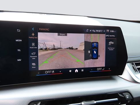 New 2025 BMW X1 xDrive28i w/ Technology Package image 34