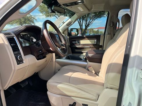 Used 2018 RAM 1500 Laramie w/ Convenience Group image 14