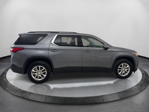 Used 2019 Chevrolet Traverse LT FWD image 4